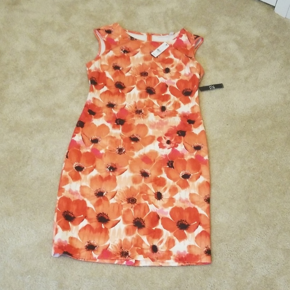 Nice fall Dress w/cream base with orange flowers
